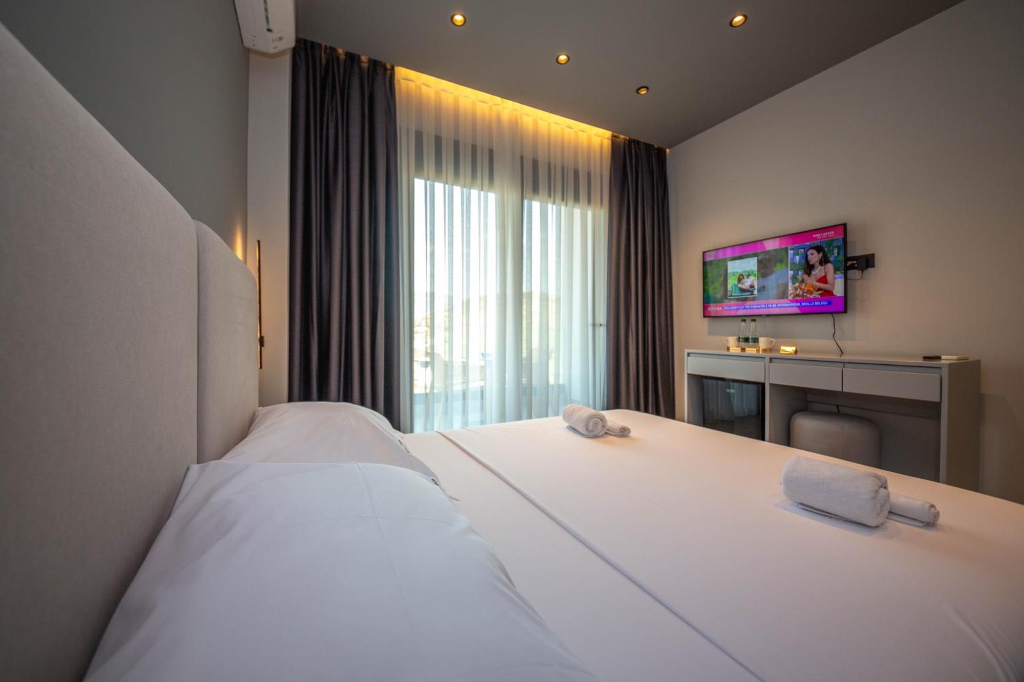 Lake View Rooms Ksamil Exterior foto