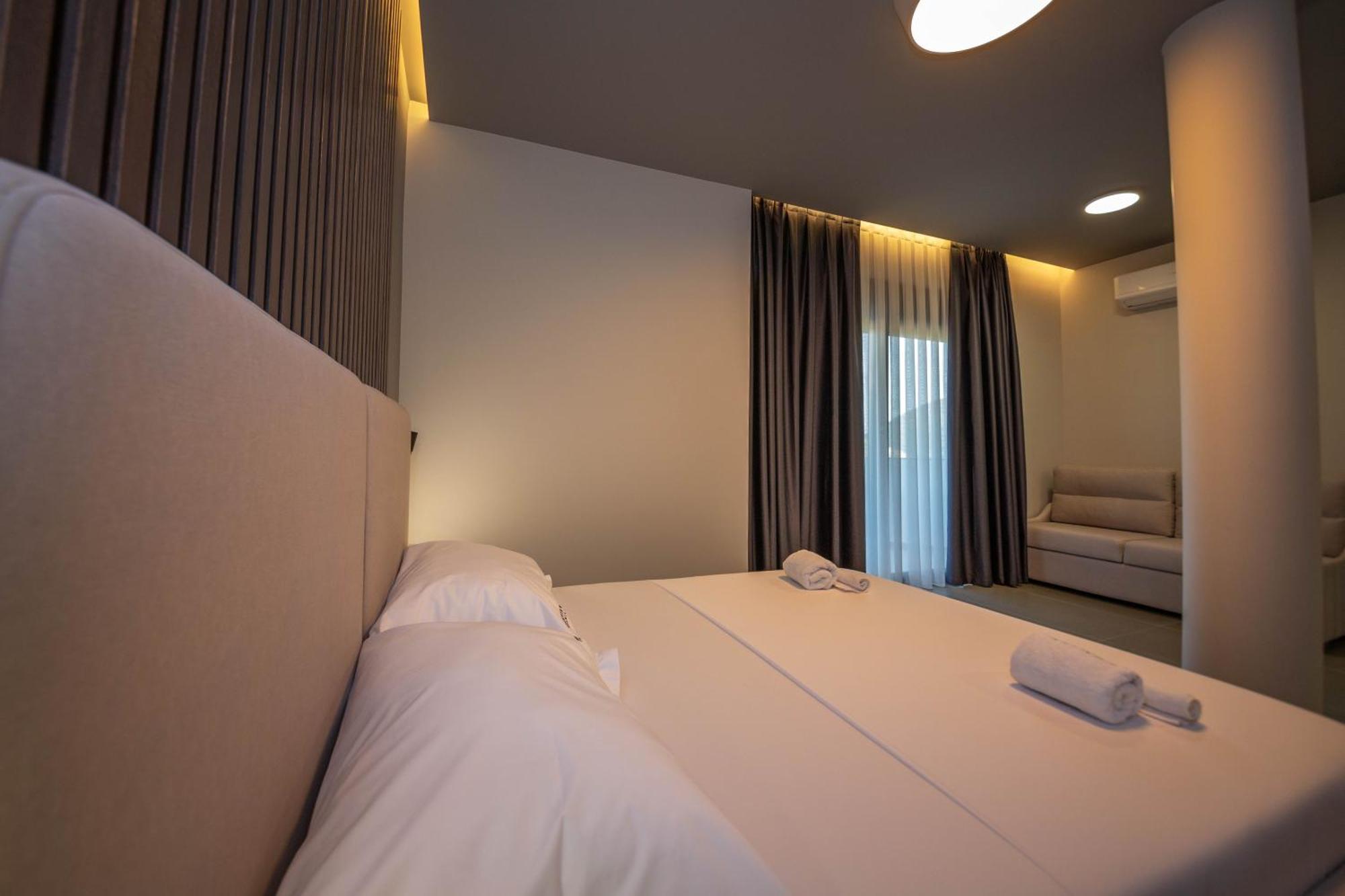 Lake View Rooms Ksamil Exterior foto