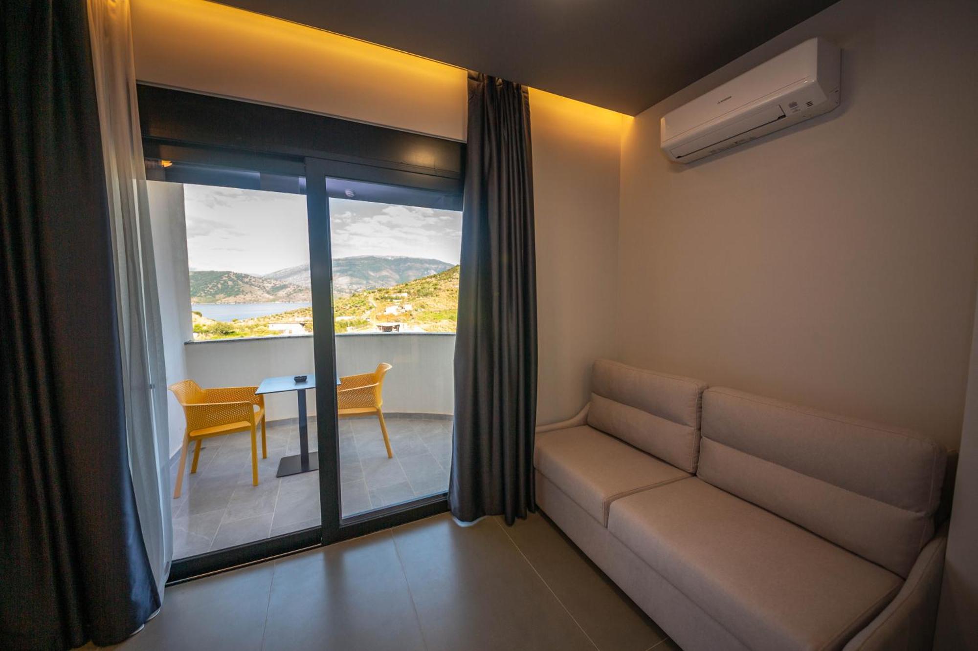 Lake View Rooms Ksamil Exterior foto