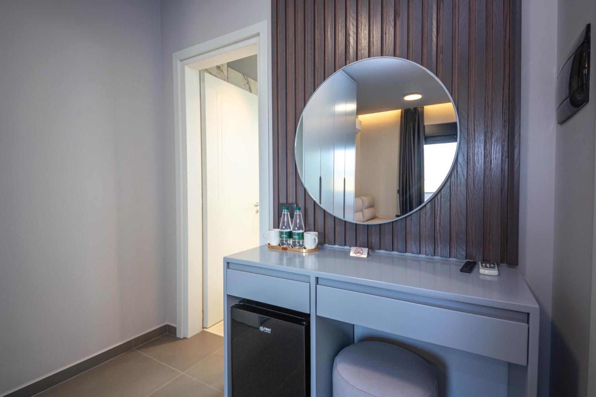 Lake View Rooms Ksamil Exterior foto