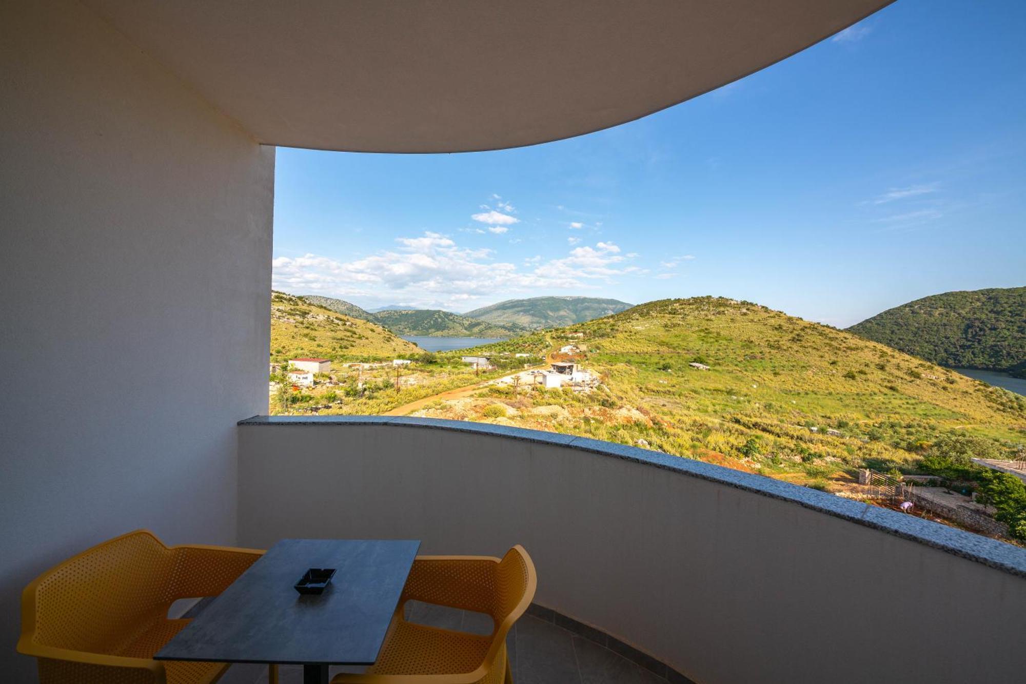 Lake View Rooms Ksamil Exterior foto
