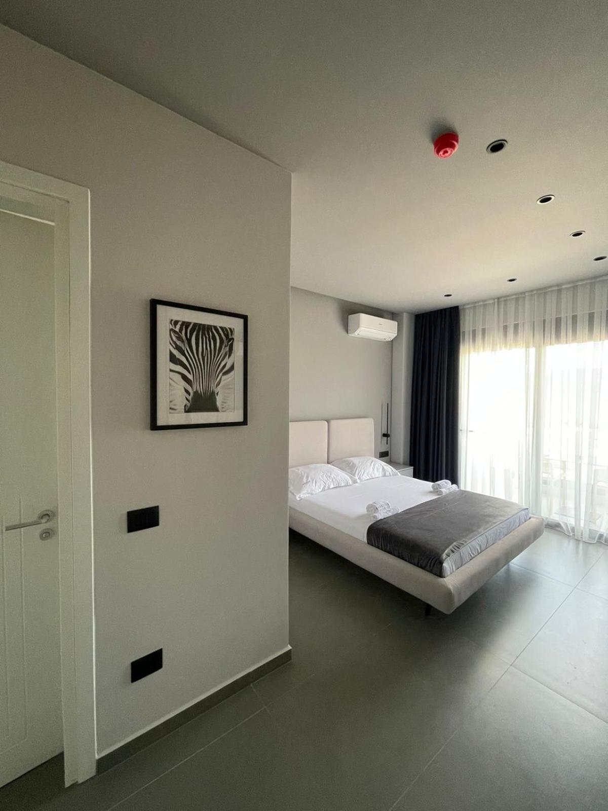 Lake View Rooms Ksamil Exterior foto
