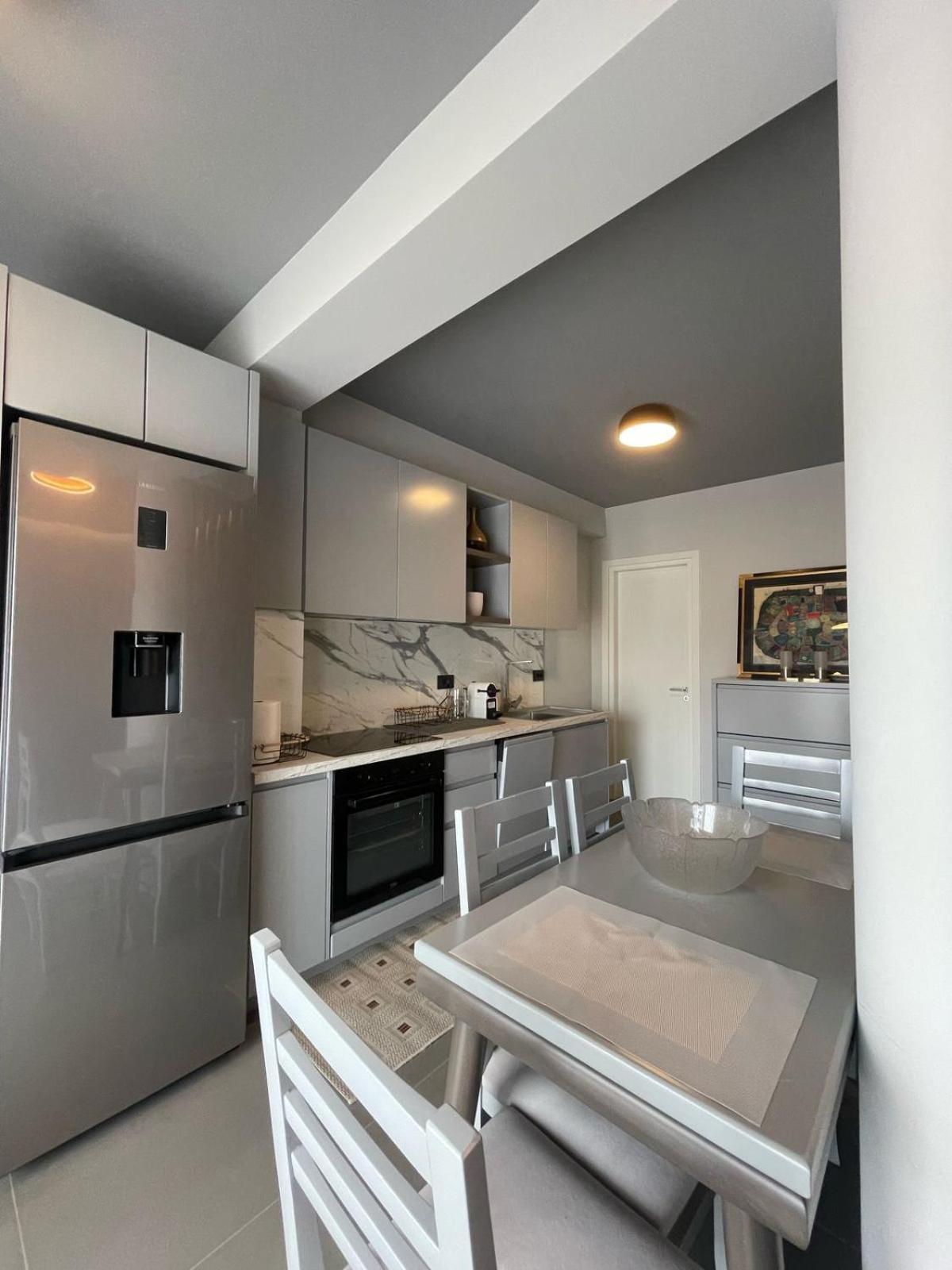 Lake View Rooms Ksamil Exterior foto