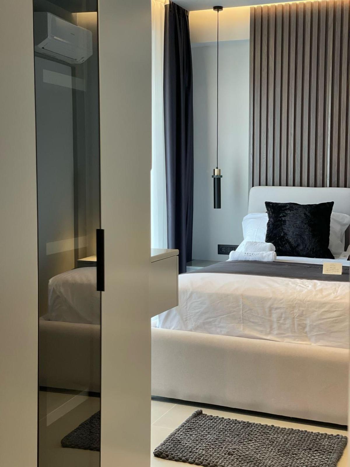 Lake View Rooms Ksamil Exterior foto